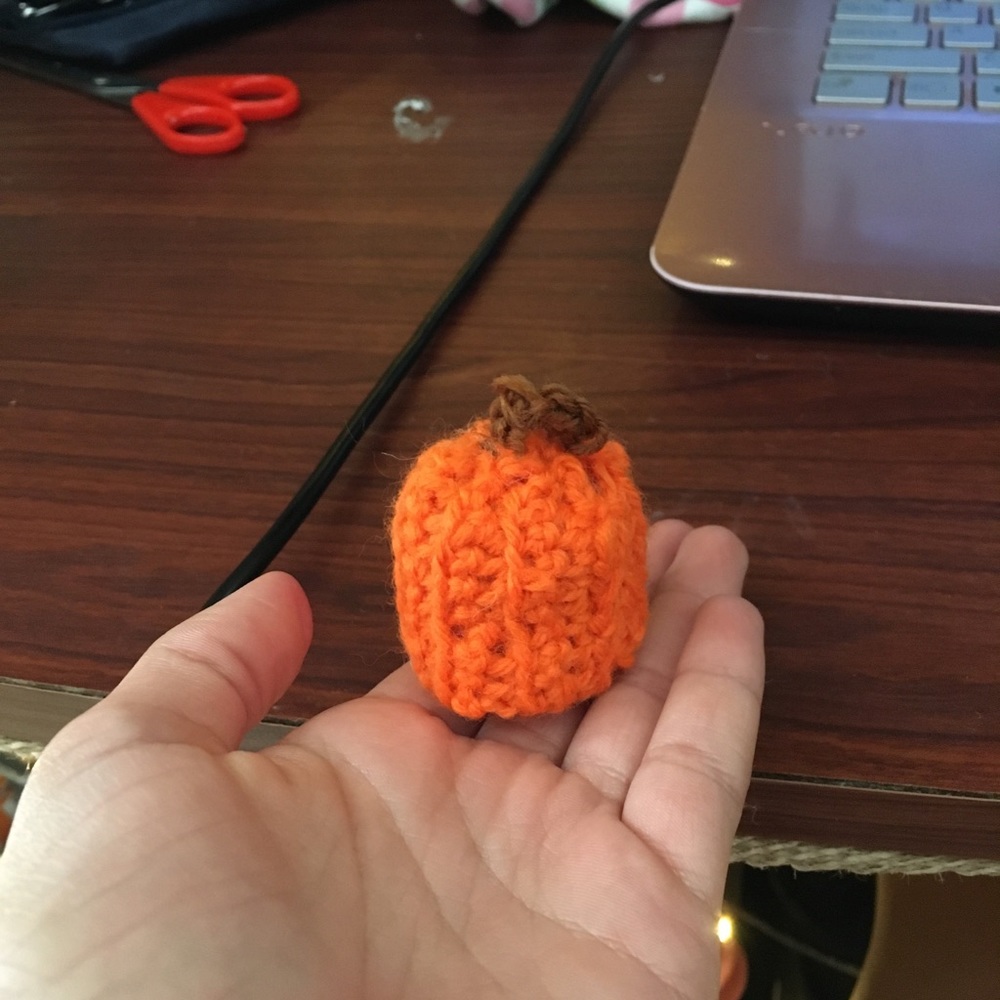 Crochet pumpkins